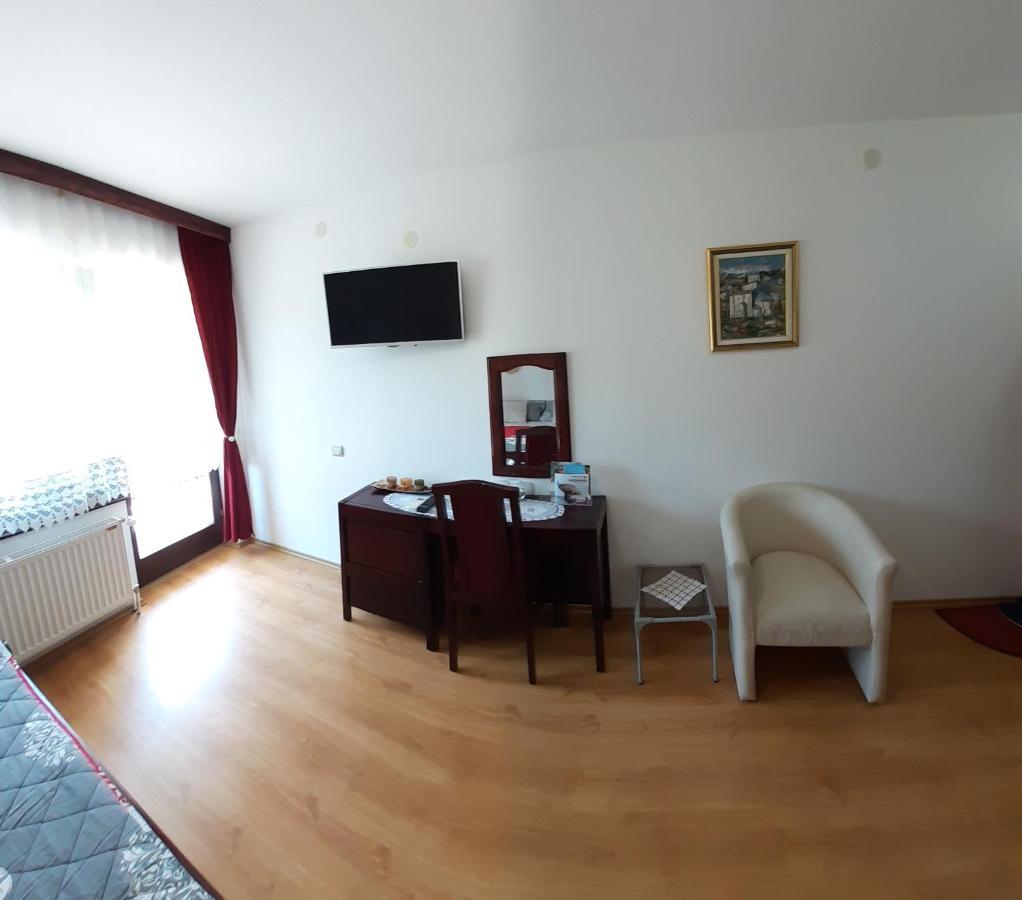 Apartmani "Vila Jelena" Arandjelovac Kültér fotó